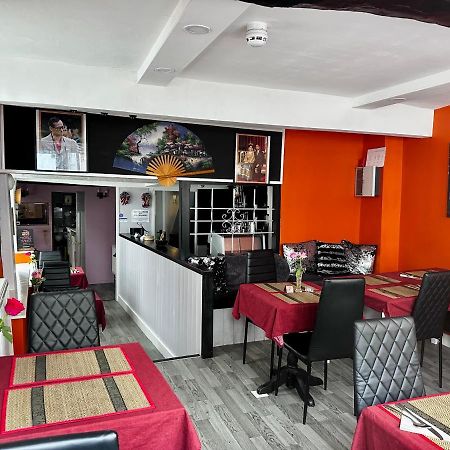 36 Heritage House Кингтон Экстерьер фото