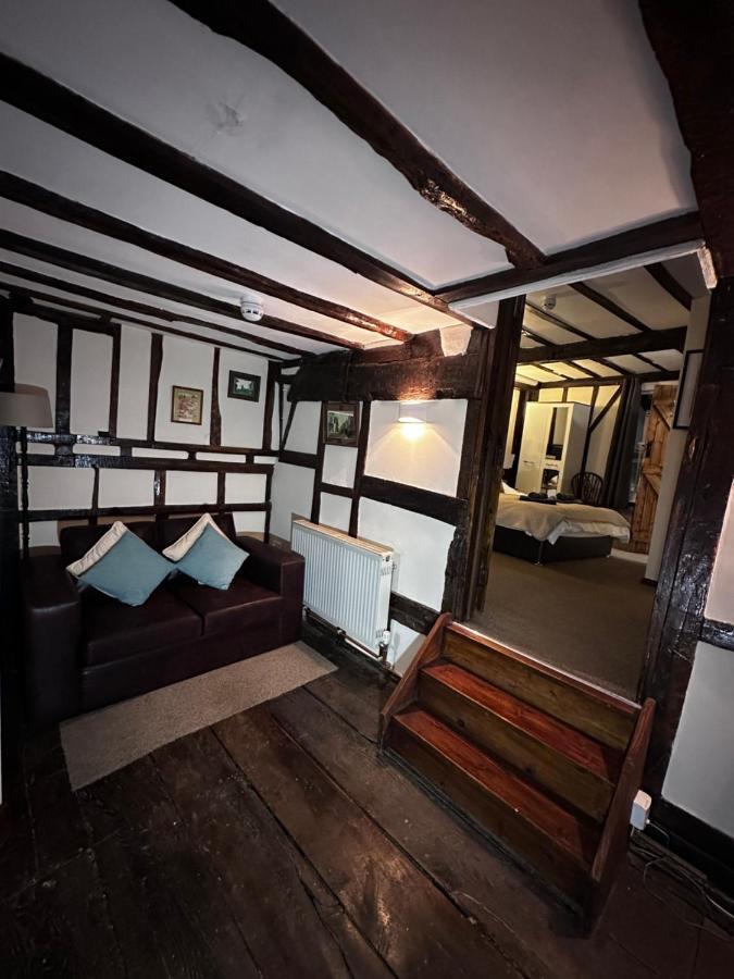 36 Heritage House Кингтон Экстерьер фото