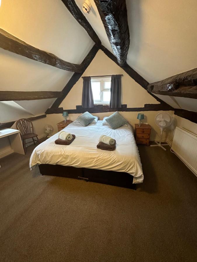 36 Heritage House Кингтон Экстерьер фото